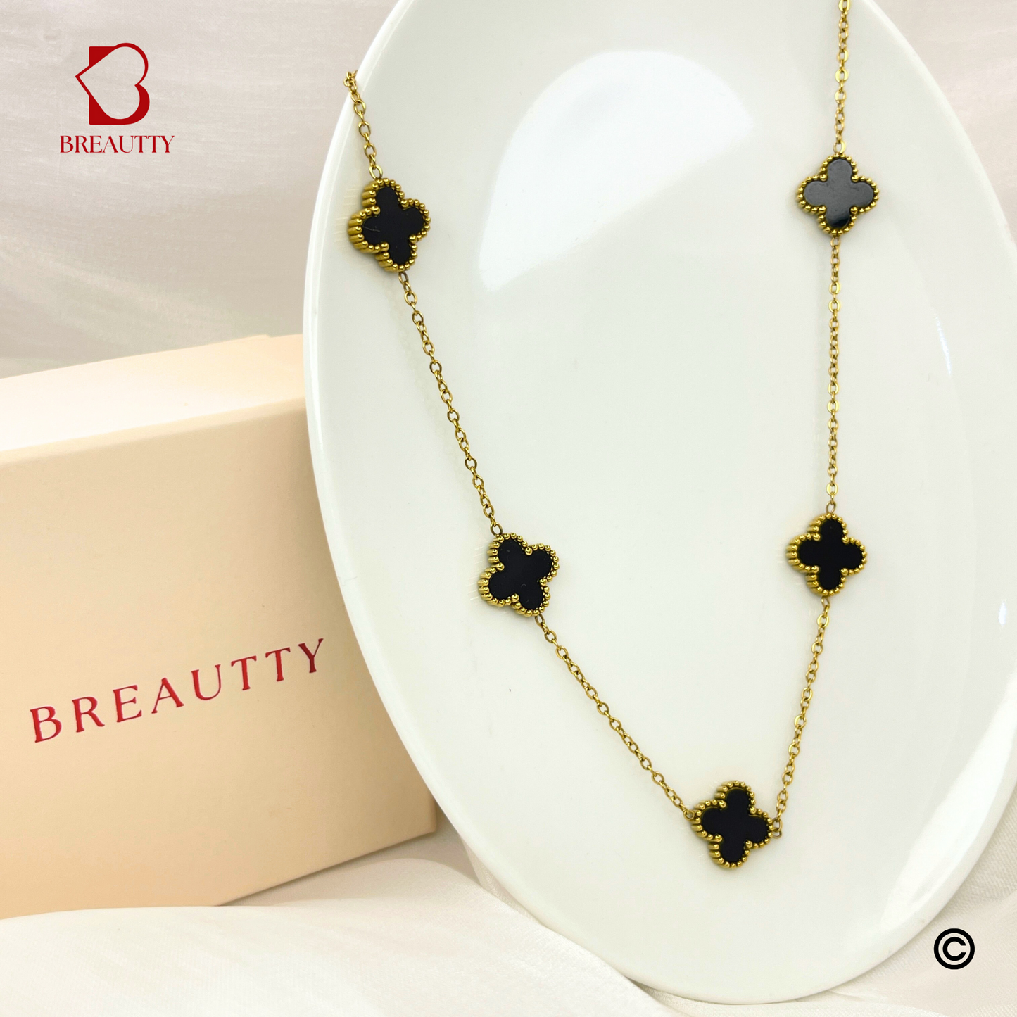 BREAUTTY 18K GOLD PLATED BLACK CLOVER CHAIN