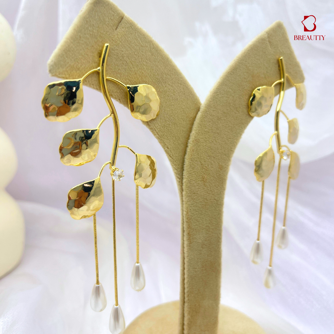 BREAUTTY 18K GOLD PLATED LEAF PETAL EARRINGS WITH PEARL: LUXURY STATEMENT JEWELRY FOR WOMEN