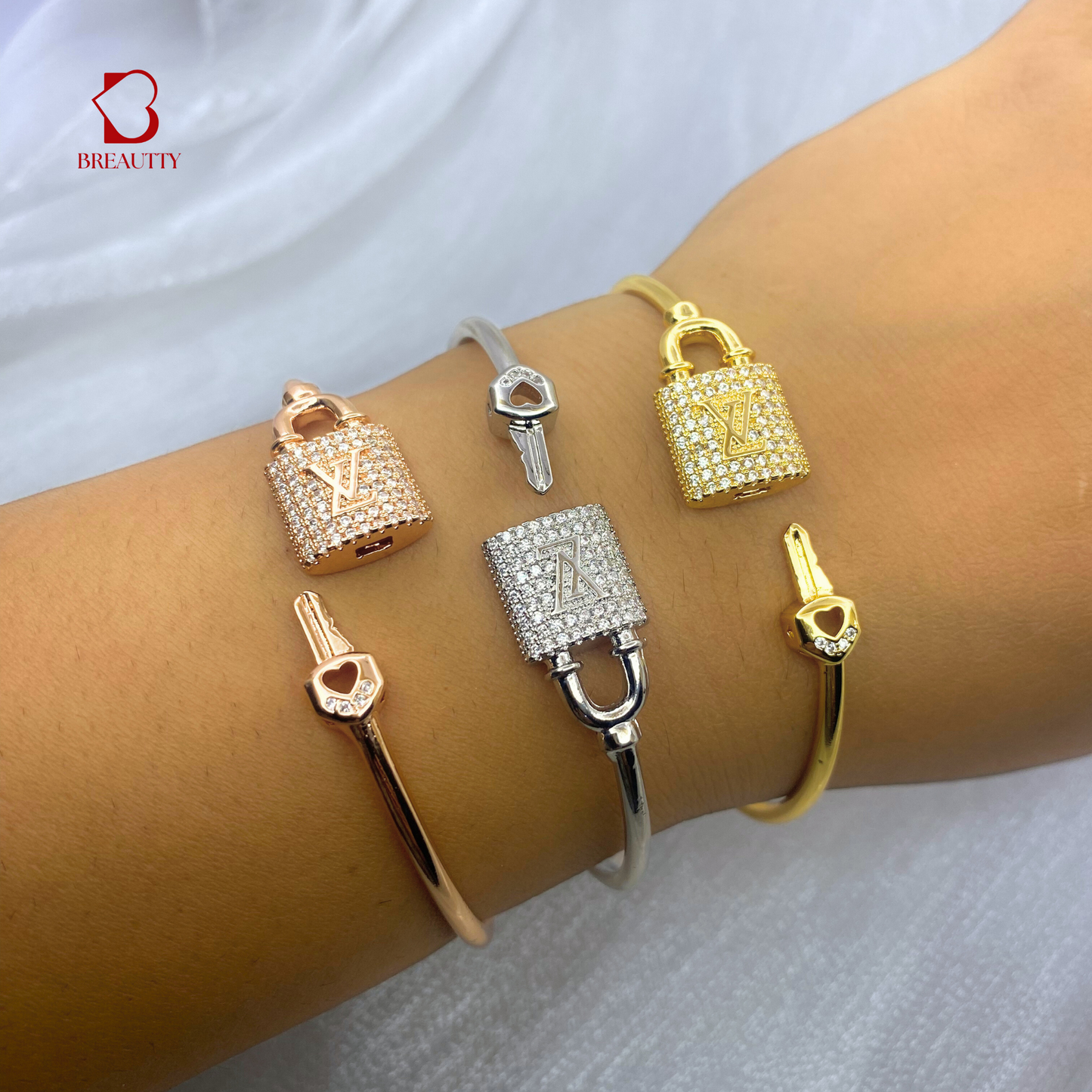 BREAUTTY 18K GOLD PLATED ANTI-TARNISH LOCK AND KEY STACK BRACELET SET