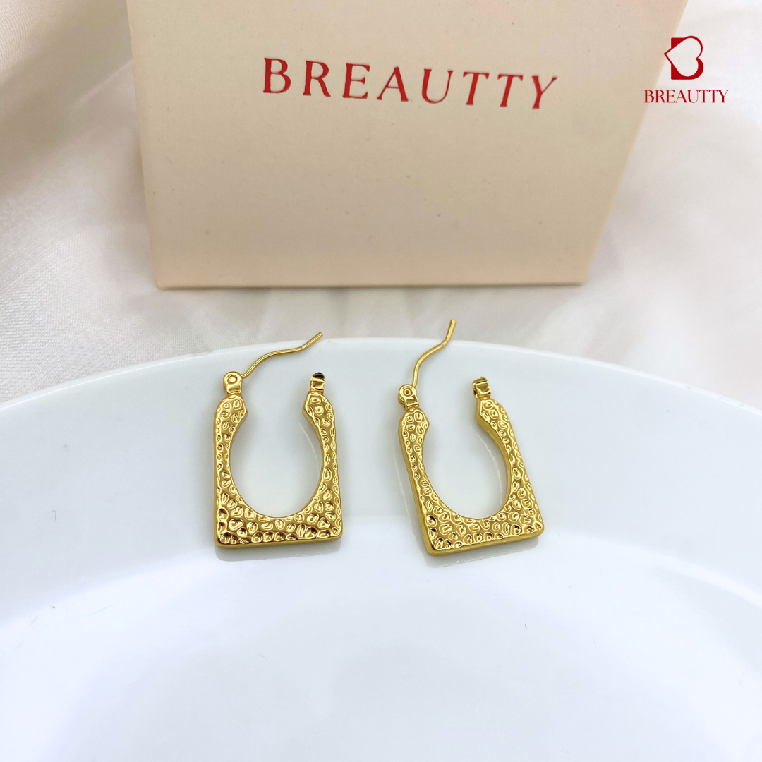 BREAUTTY 18 K GOLD PLATED SMALL RECTANGULAR HOOPS | DAILYWEAR