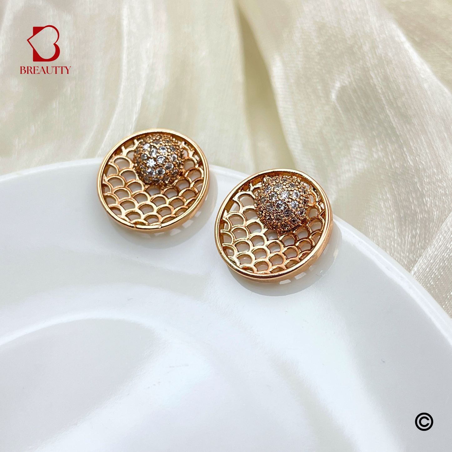 BREAUTTY 18K GOLD PLATED BALL OVER NET DESIGN EARRINGS