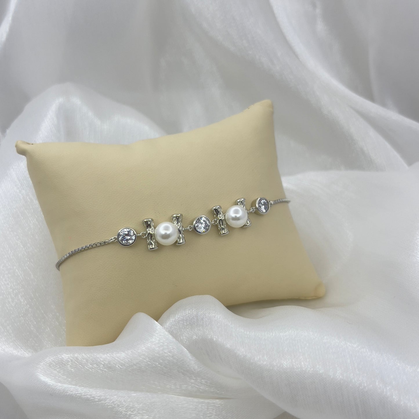 BREAUTTY 925 STERLING SILVER PEARL AND ZIRCON CHARM BRACELET | ADJUSTABLE