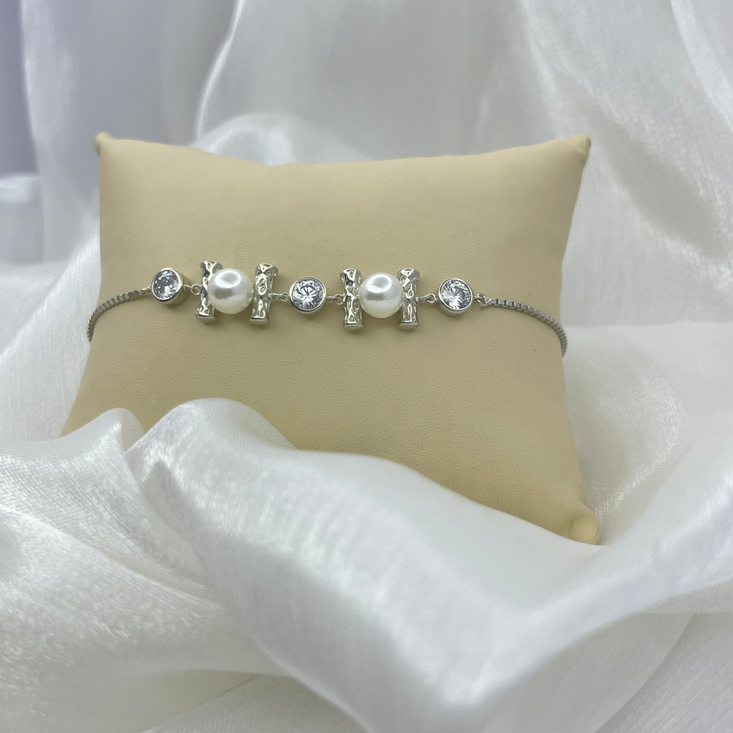BREAUTTY 925 STERLING SILVER PEARL AND ZIRCON CHARM BRACELET | ADJUSTABLE