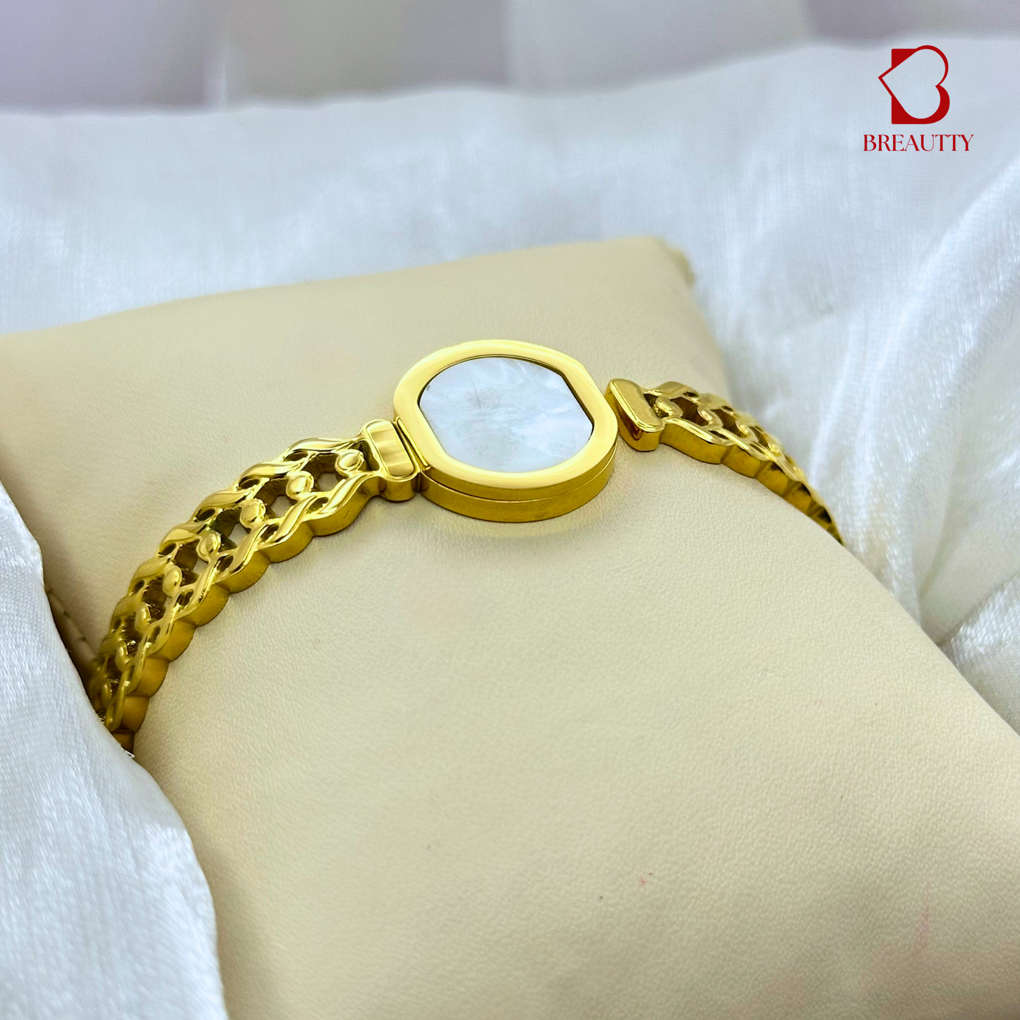 BREAUTTY CURCULAR MOP STONE IN ABSTRACT CHAND CUFF STYLE 18K GOLD PLATED | STAINLESS STEEL