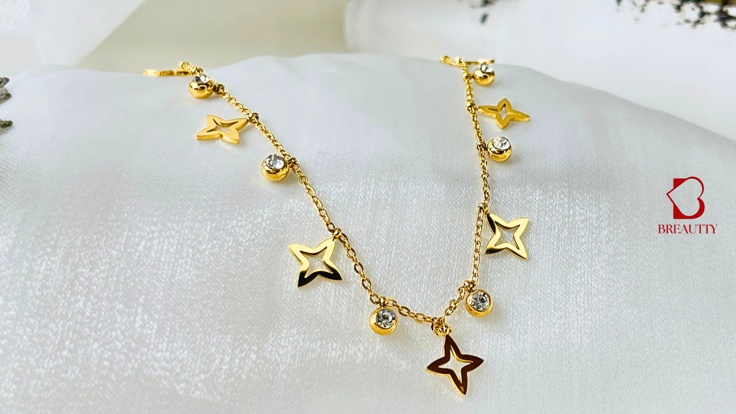 DEMIFINE NECKLACE