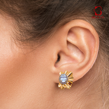 BREAUTTY GOLDEN PETAL RADIANCE STUD EARRINGS FOR WOMAN | WATERPROOF