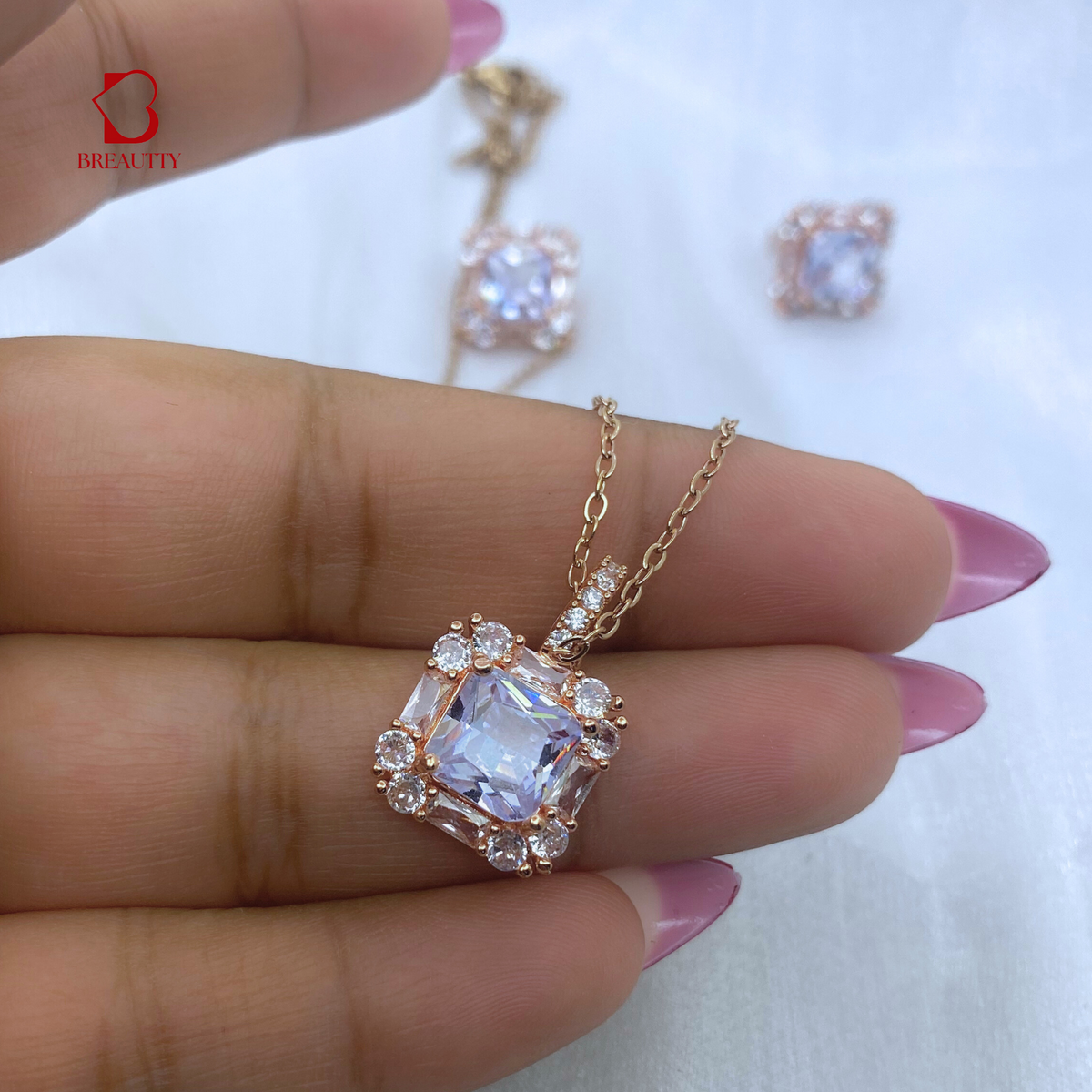 BREAUTTY 18K GOLD-PLATED WHITE STONE PENDANT SET
