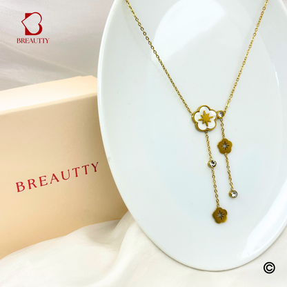 BREAUTTY 18K GOLD PLATED WHITE FLOWER CHAIN NECKLACE