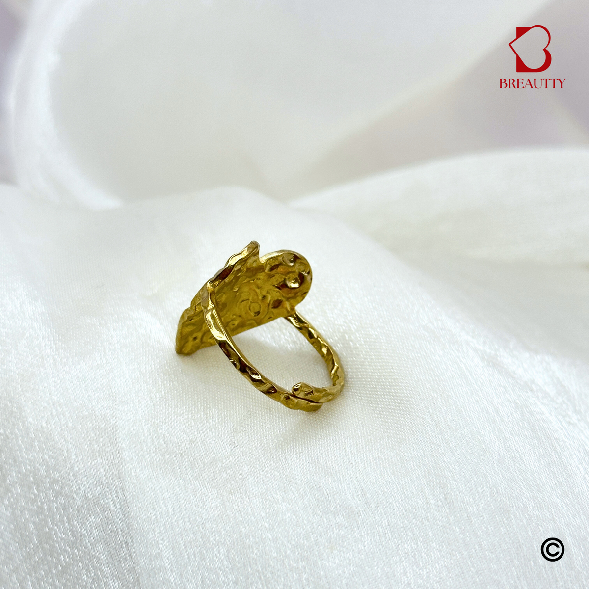 BREAUTTY GOLDEN  HAMMERED HEART RING |ADJUSTABLE