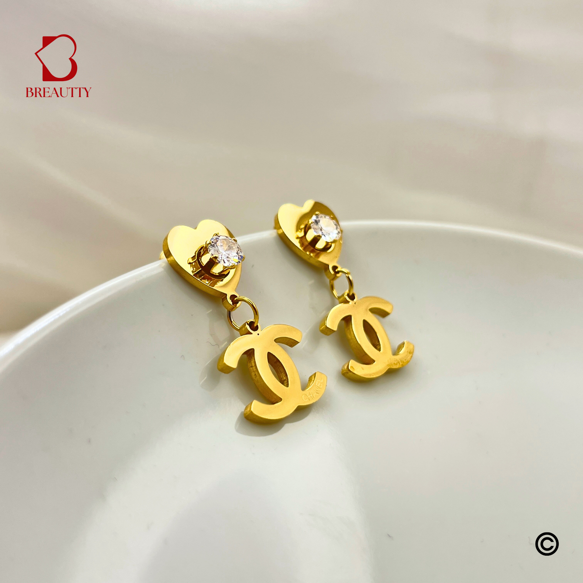BREAUTTY 18K GOLD PLATED BRAND  INSPIRED WITH HEART EARRING