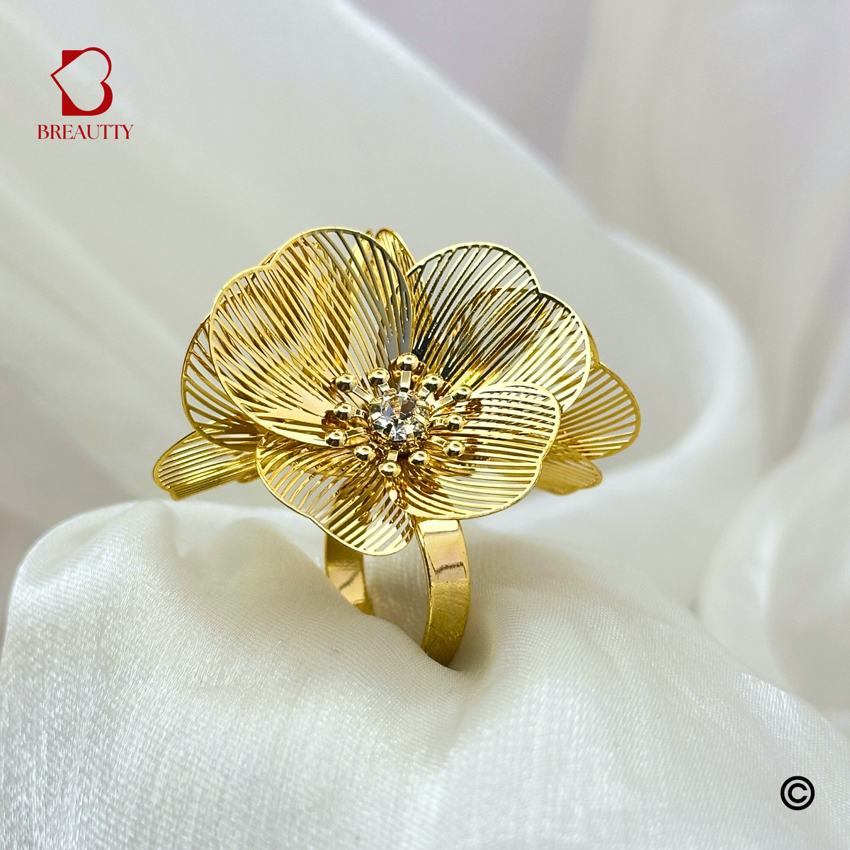 BREAUTTY 3D BUZZ FLOWER GOLDEN RING