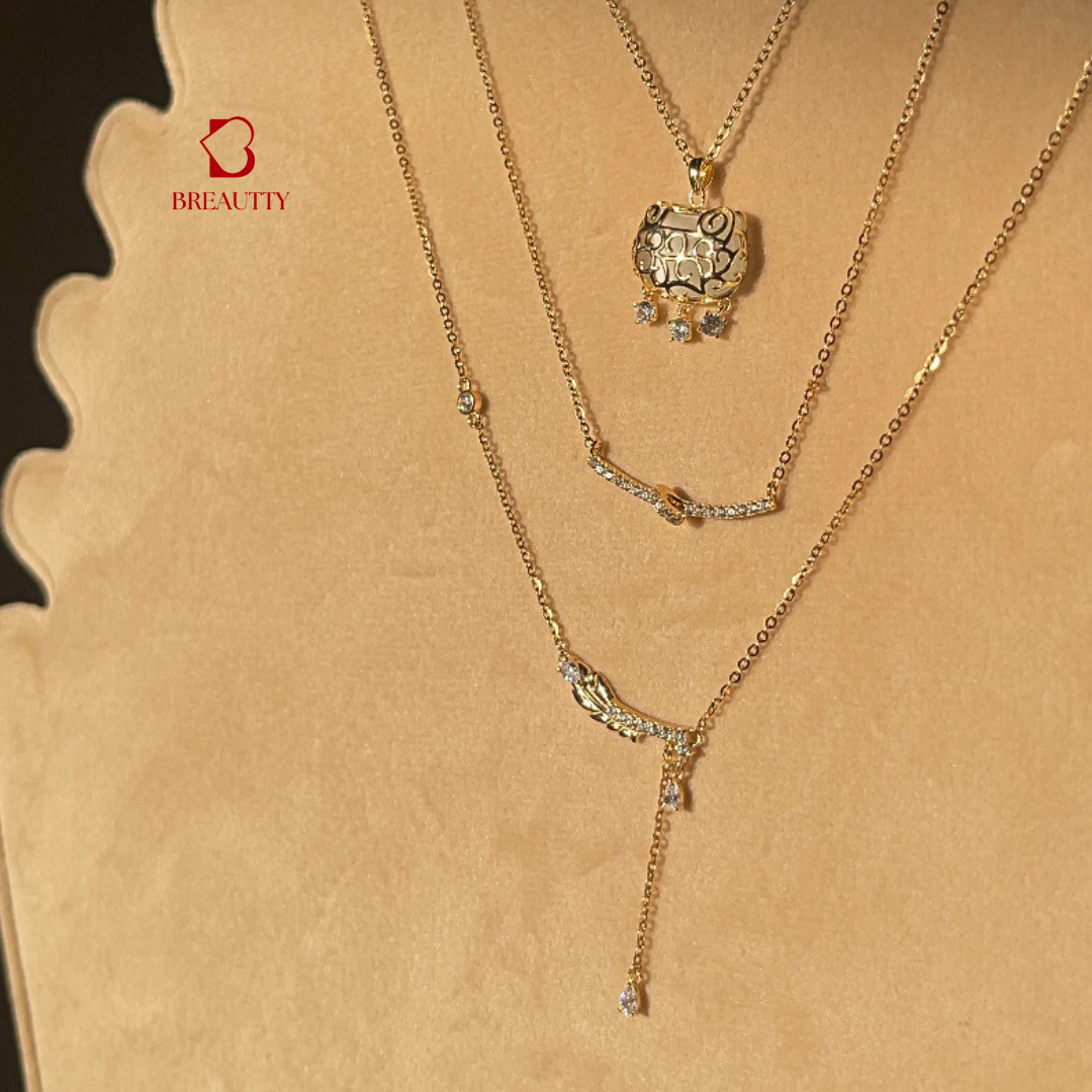 BREAUTTY  ELEGANCE MEETS MINIMALISM LIGHTWEIGHT  SILVER NECKPIECE