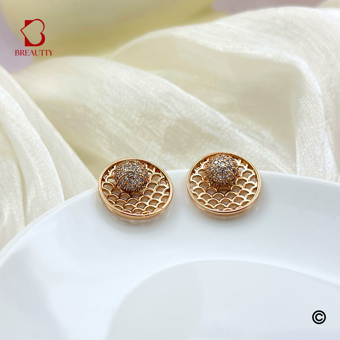 BREAUTTY 18K GOLD PLATED BALL OVER NET DESIGN EARRINGS