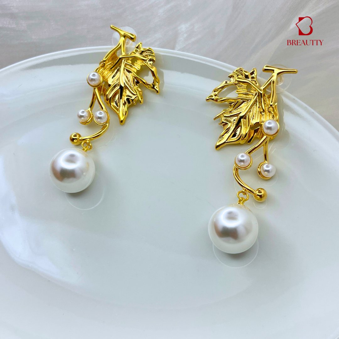 BREAUTTY GOLDEN LEAF WITH PEARL EARRINGS