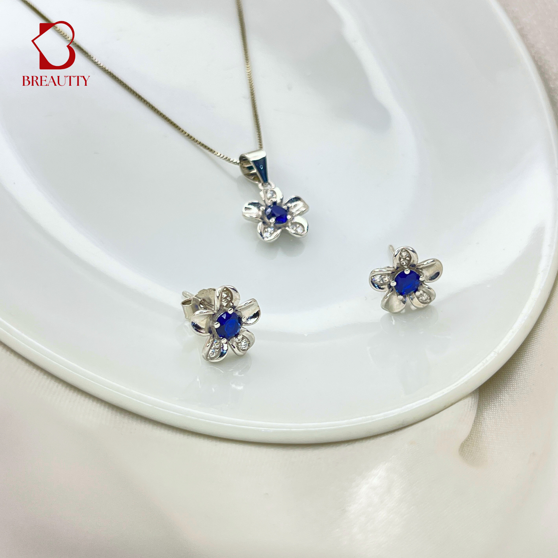 Minimal 92.5 Silver Jewellery Online India