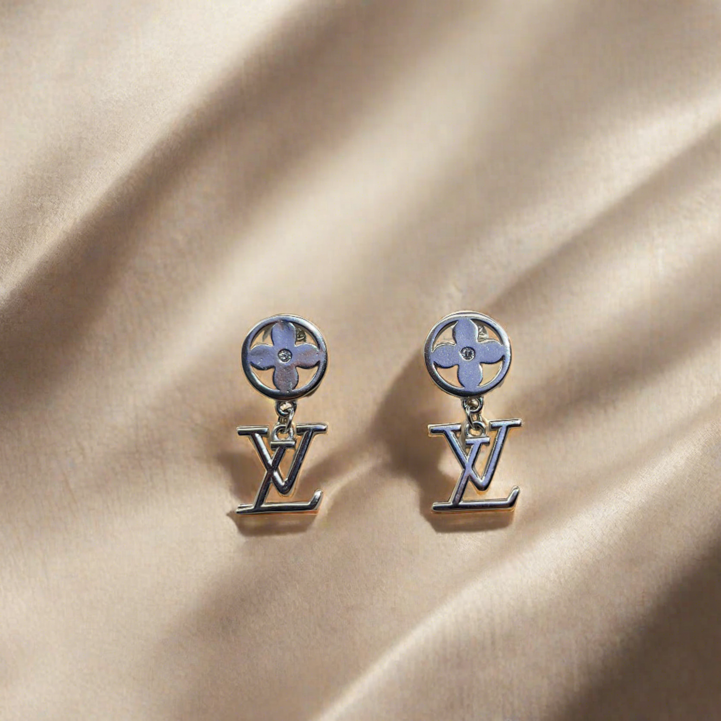 BREAUTTY 925 STERLING SILVER LOUIS VUITTON ICONIC EARRING